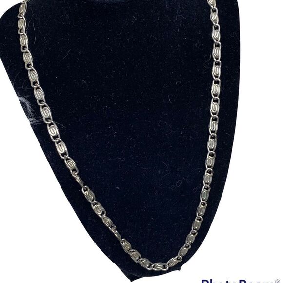 Vintage silver tone long chain necklace s shape serpentine clasp no markings - Picture 1 of 7